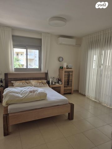 דירה, חובבי ציון 9, שכונת האוצר, חדרה