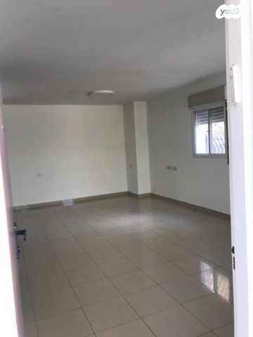 בית פרטי/ קוטג', דרך השלום 24, רמת רבין, כרמיאל