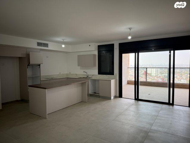 הקרן הקיימת לישראל 43