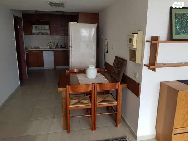 דירה, שדרות הנשיא 111, מרכז הכרמל, חיפה