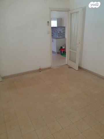 דירה, בלפור 48, רוטשילד עצמאות, בת ים