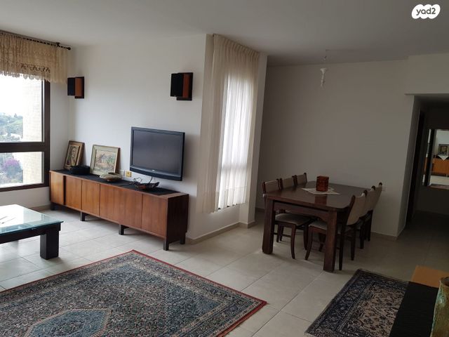 דירה, שדרות הנשיא 111, מרכז הכרמל, חיפה