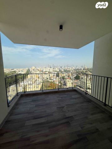 דירה, שדרות ירושלים 129, מכללת תל אביב יפו, דקר, תל אביב יפו