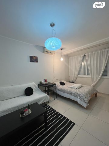 דירה, רחל הרשנזון 44, שעריים, רחובות