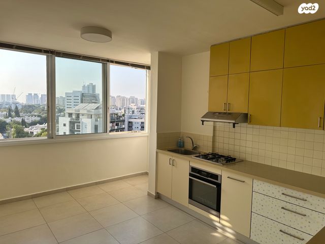 דירה, שרה אהרונסון 12, אזור הבילויים, רמת גן