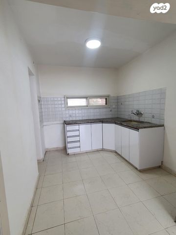 דירה, ירושלים 18, בן גוריון, טבריה