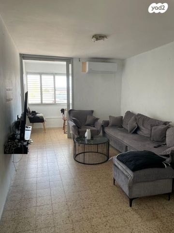 דירה, הרב עוזיאל 4, רמב"ם, חדרה