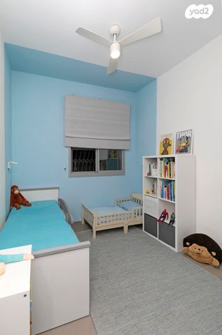 שדרות יצחק רבין 11