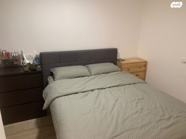 יחידת דיור, יגאל ידין 1, ראשונים, כפר סבא