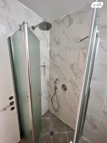 דירה, דרך משה דיין 27, התקוה, בית יעקב, נווה צה"ל, תל אביב יפו