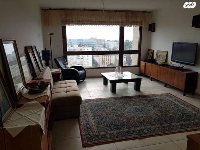 דירה, שדרות הנשיא 111, מרכז הכרמל, חיפה