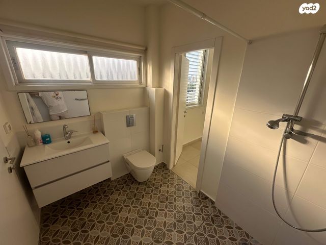 דירה, שרה אהרונסון 12, אזור הבילויים, רמת גן