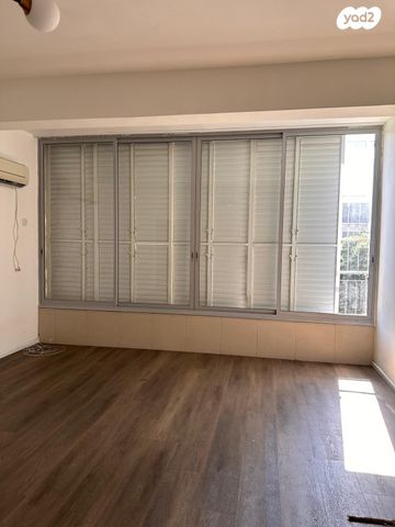 דירה, ז'בוטינסקי 145, הצפון החדש - כיכר המדינה, תל אביב יפו