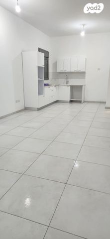 דירת גן, נחל דליות 48, כרמי גת, קרית גת