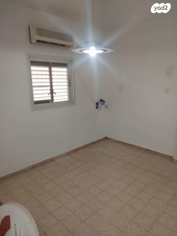 דירה, הצנחנים 7, אגרובנק, חולון