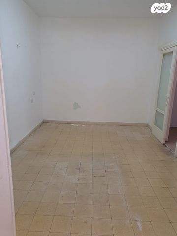 דירה, בלפור 48, רוטשילד עצמאות, בת ים