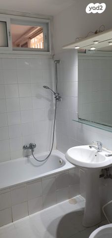 דירה, פרופס 9, נווה רם, שיכון מזרחי, רמת גן