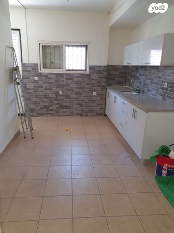 דירה, בלפור 48, רוטשילד עצמאות, בת ים