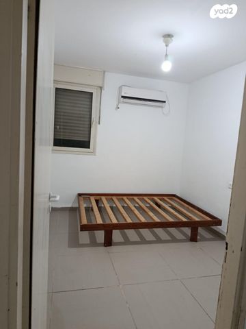 דירה, שדרות ורבורג 21, קרית חיים מערבית, חיפה