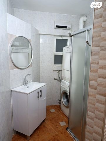 דירה, דרך הציונות 35, רובע ג', אריאל