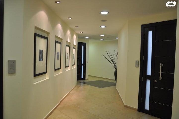 משרדים, הסורג 1, מרכז העיר, ירושלים