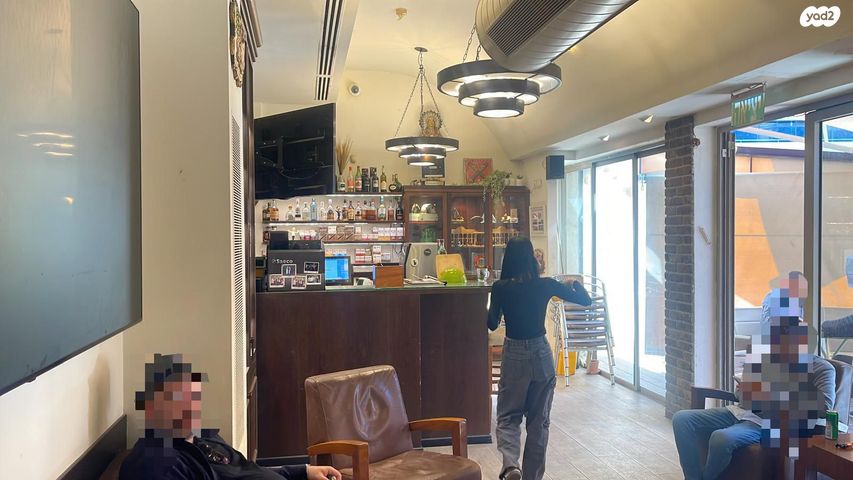 חנויות/ שטח מסחרי, משכית 13, אזור תעשיה, הרצליה