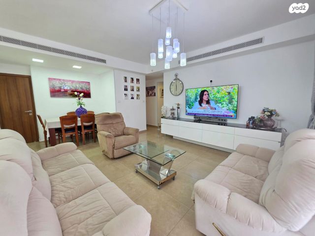 גג/ פנטהאוז, יהודה קן דרור, הבנים, קרית גת