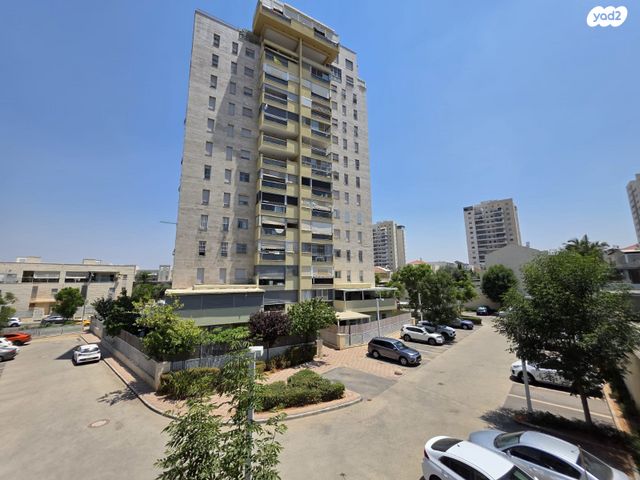 גג/ פנטהאוז, יהודה קן דרור, הבנים, קרית גת