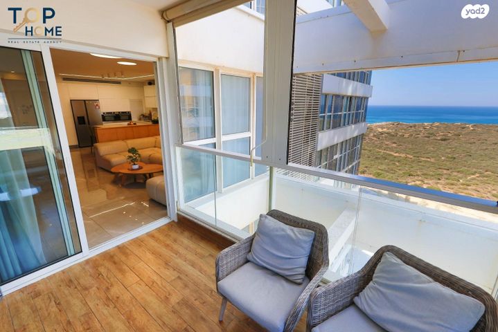 דירה, עוזי חיטמן, עיר ימים, נתניה