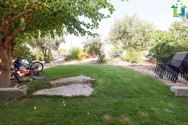 דו משפחתי, יד חנה