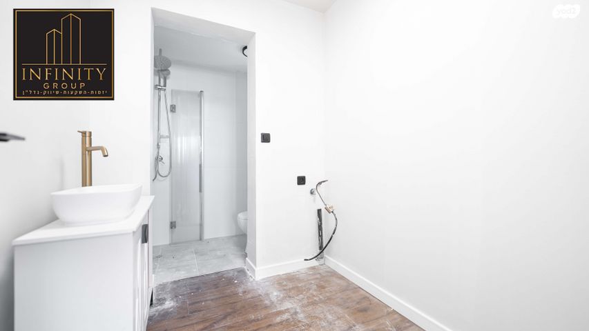 גג/ פנטהאוז, דוד אלעזר, בית וקאנטרי, גיורא יוספטל, גבעת שמואל