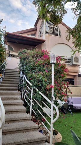 דו משפחתי, חיפה