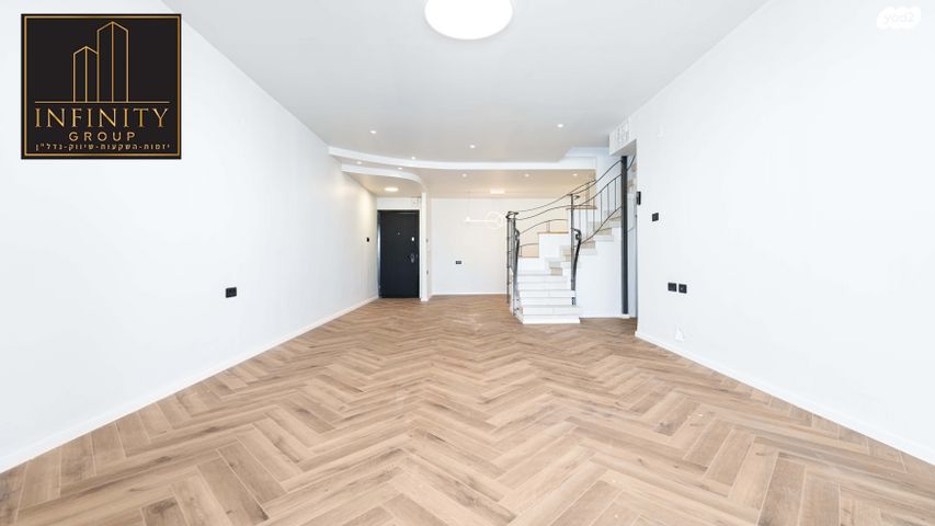 גג/ פנטהאוז, דוד אלעזר, בית וקאנטרי, גיורא יוספטל, גבעת שמואל