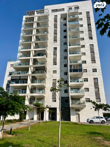 דירה, שדרות עמק האלה 65, שקמים ואגמים, אשקלון