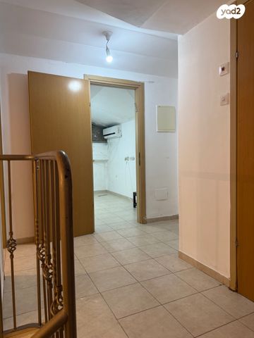 גג/ פנטהאוז, דוכיפת, רמת חן, חיפה