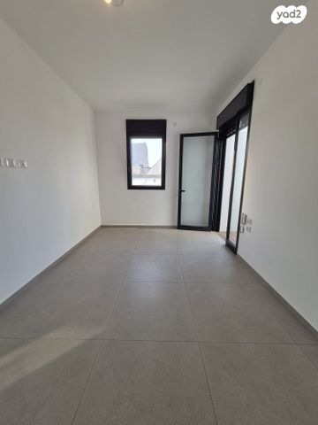 דירה, רמת השרון