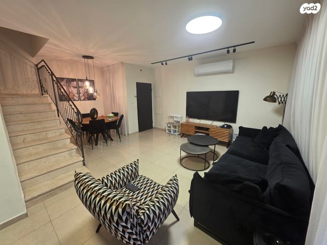 בית פרטי/ קוטג', גן יבנה