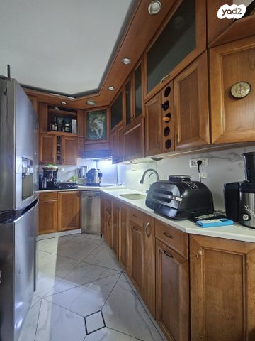 דירה, נאות רחל, חולון