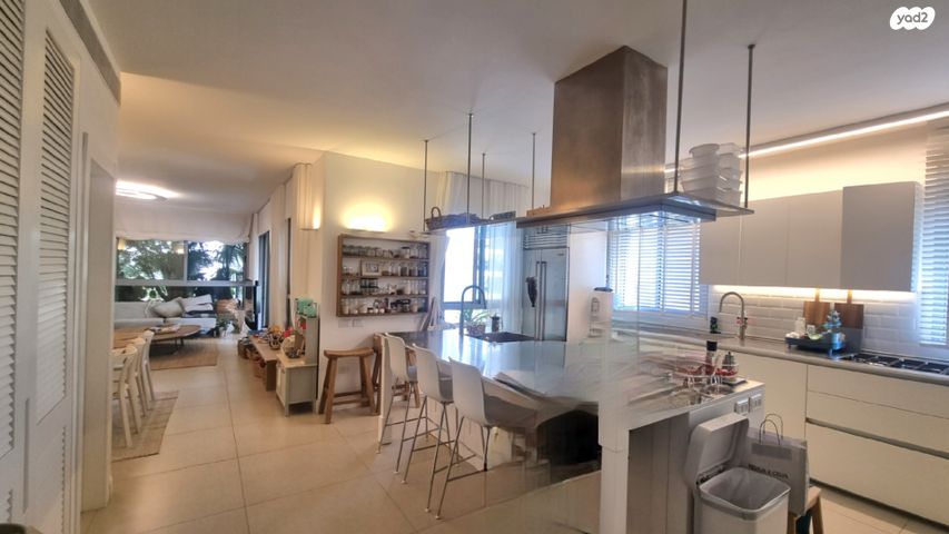 דירה, נווה גן, רמת השרון