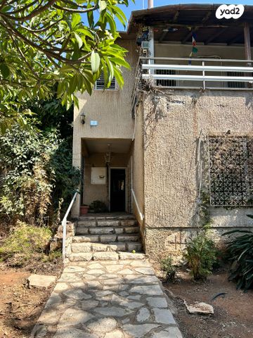 דו משפחתי, זמנהוף 3, הרצליה