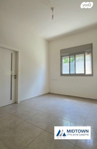 דירת גן, דוד זהבי, הזמר העברי, כפר סבא