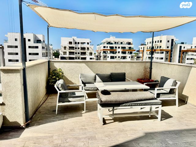 גג/ פנטהאוז, רעננה