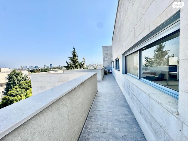 גג/ פנטהאוז, רעננה