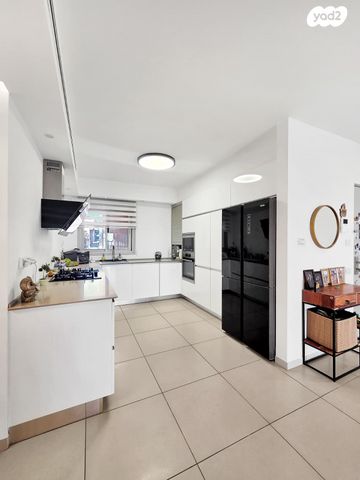 דירה, גדעון האוזנר 4, רמות הרכס, באר שבע