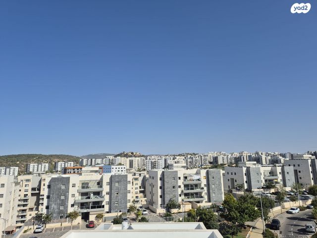 גג/ פנטהאוז, גפן, החורש, חריש