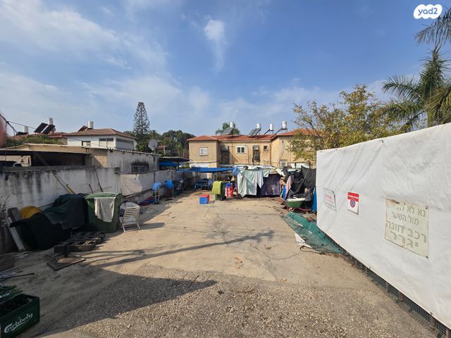 דירת גן, נווה עמל, הרצליה