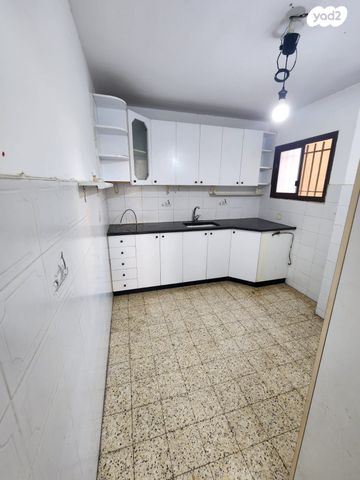 דירה, משה שרת, קרית שרת מערב, חולון