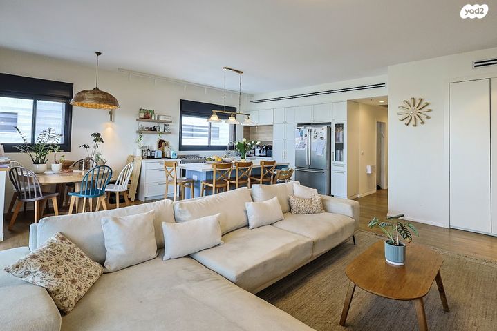 גג/ פנטהאוז, דרך שיבא, רמת אפעל, רמת גן