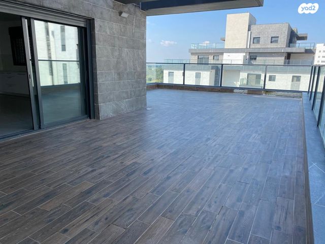 גג/ פנטהאוז, לוטם, חריש