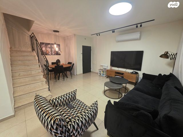 בית פרטי/ קוטג', גן יבנה